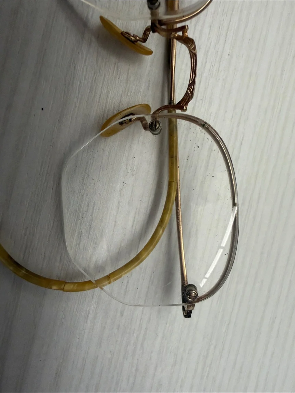 Vintage Shuron Gold-Tone Rimless Eyeglass Bridge